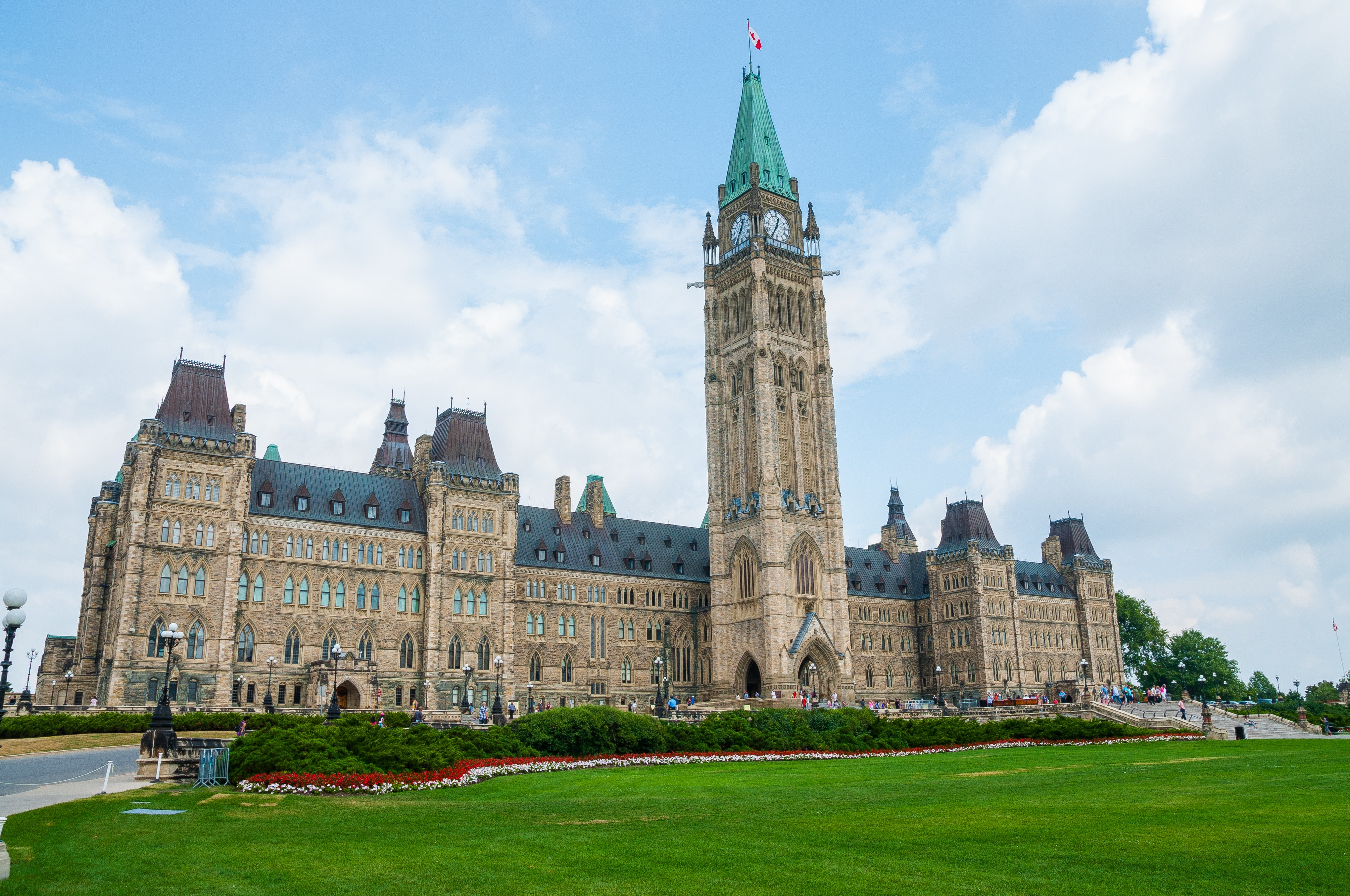 Três cidades canadenses entre as melhores do mundo no equilíbrio entre vida profissional e pessoal